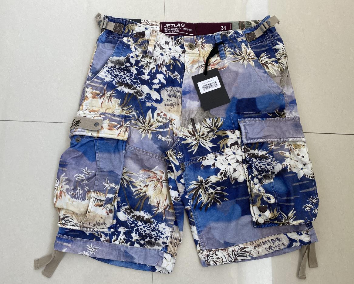 17-131 lt blue flower